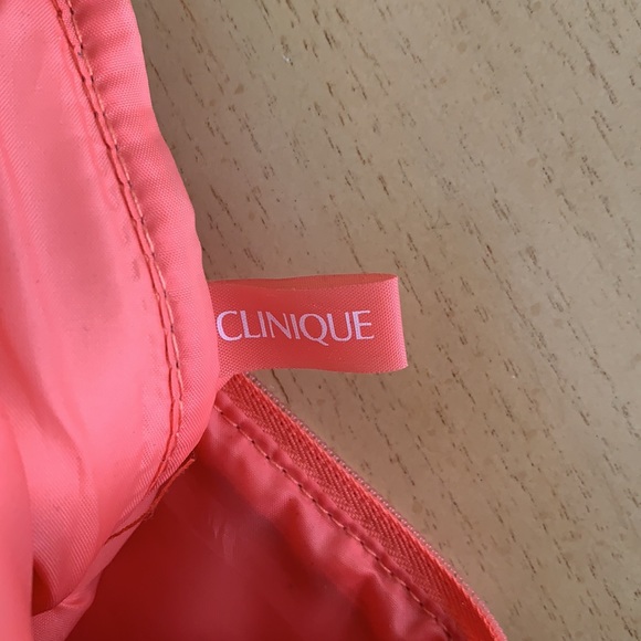 Lala Dk for Clinique Cosmetic Pouch (NWOT) - Picture 7 of 9